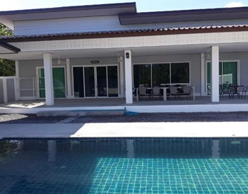 Kongsai Pool Villa