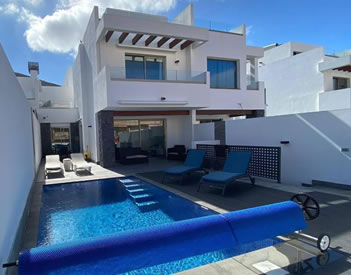 Super cool new villa in Los Cristianos