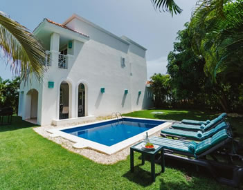 Villa la Perla private pool&beach